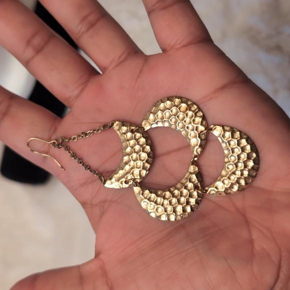 Vintage 80s Gold Toned Glam Statement Drop Dangle Earrings Textured Pattern - Picture 7 of 10